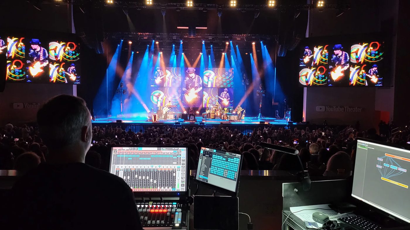 Matteo Cifelli mixing on Waves LV1 at a live show